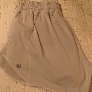 Lululemon Hotta Hot 4’’ Shorts